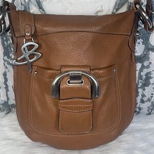 B.Makowsky Womens Westbourne Leather Crossbody bag.